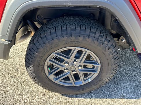 New 2025 Jeep Wrangler Sport S image 15