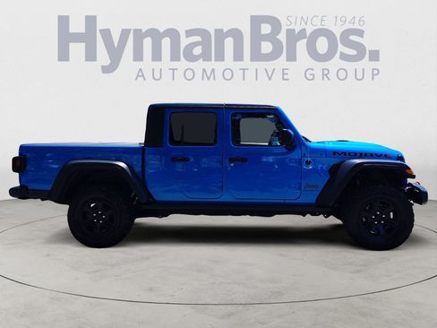 Used 2023 Jeep Gladiator Mojave w/ Cold Weather Group AWD/4WD image 2