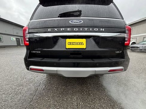 Used 2024 Ford Expedition Max Limited AWD/4WD image 29