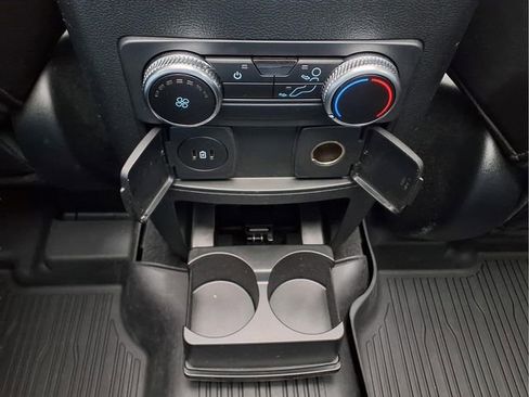 Used 2023 Ford Explorer XLT w/ Equipment Group 202A AWD/4WD image 14