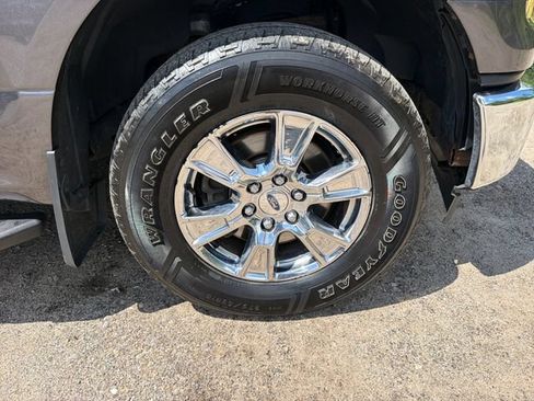 Used 2017 Ford F150 XLT w/ Equipment Group 302A Luxury AWD/4WD image 29