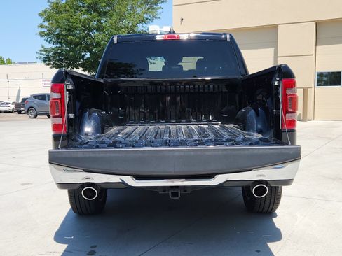 Used 2023 RAM 1500 Laramie AWD/4WD image 13