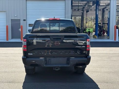 Used 2022 Nissan Frontier PRO-4X image 4