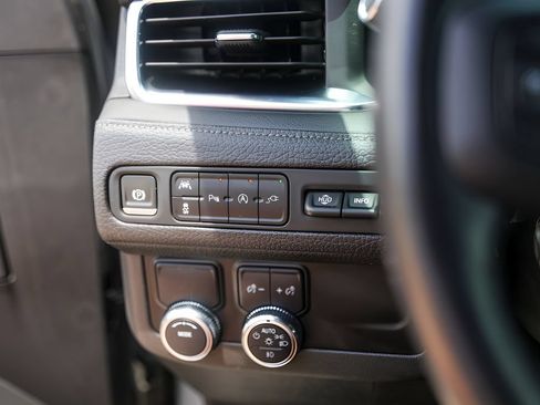 Used 2021 GMC Yukon Denali RWD image 14