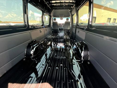 New 2024 Mercedes-Benz Sprinter 3500 image 10