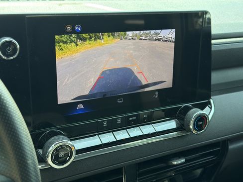 Used 2024 Chevrolet Colorado W/T w/ WT Convenience Package II RWD image 25