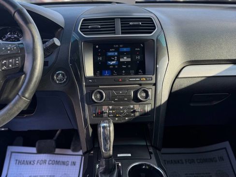 Used 2017 Ford Explorer XLT w/ Equipment Group 202A image 15