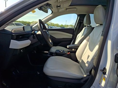 Used 2023 Ford Mustang Mach-E Premium RWD image 13