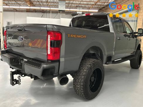 Used 2023 Ford F250 Lariat w/ Lariat Ultimate Package AWD/4WD image 5