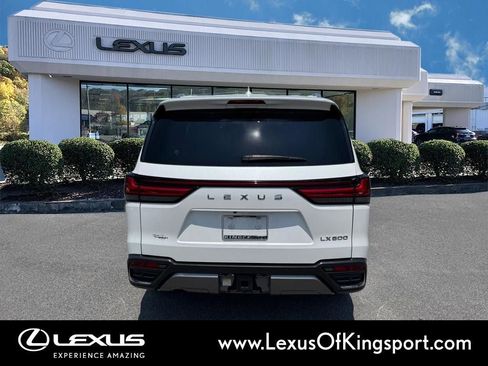 Used 2023 Lexus LX 600 4WD w/ Accessory Package (Z1) image 4