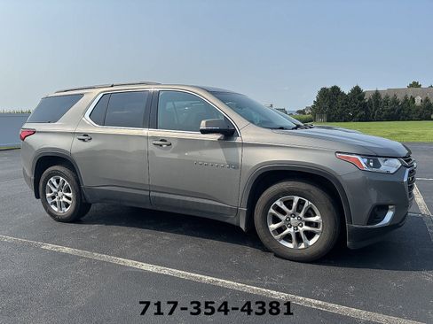 Used 2019 Chevrolet Traverse LT w/ LPO, Cargo Package AWD/4WD image 1