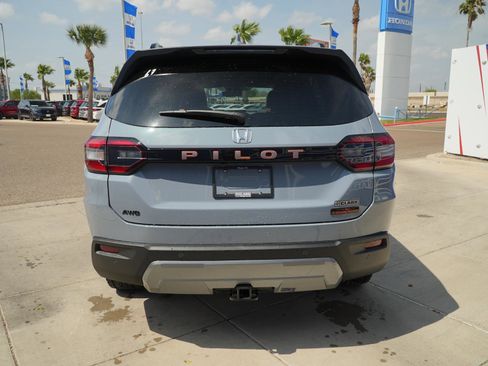 New 2026 Honda Pilot TrailSport image 6