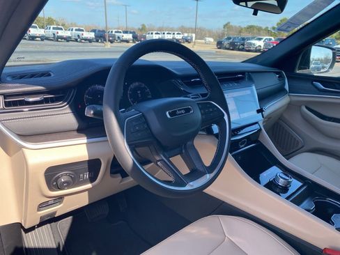 New 2026 Jeep Grand Cherokee Limited image 13