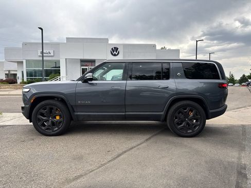 Used 2023 Rivian R1S Launch Edition AWD/4WD image 2