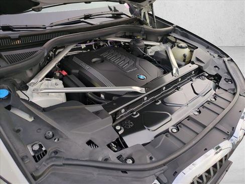 Used 2023 BMW X5 xDrive40i w/ Climate Comfort Package image 25