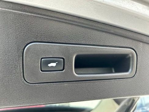 Used 2018 Acura MDX w/ Advance Package AWD/4WD image 53