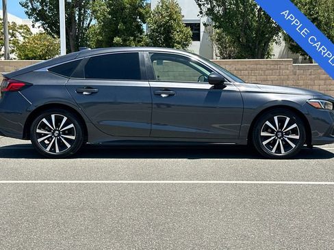 Used 2024 Honda Civic EX-L image 3