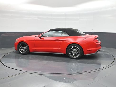 Used 2015 Ford Mustang Premium image 22