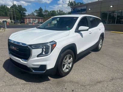 Used 2024 GMC Terrain SLE