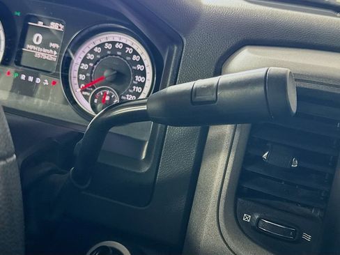 Used 2014 RAM 1500 Express image 17