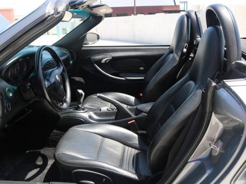 Used 2002 Porsche Boxster RWD image 29