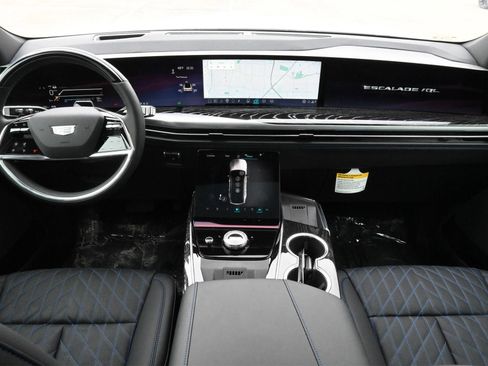 New 2026 Cadillac Escalade IQL Sport 1 w/ LPO, ONYX Package image 7