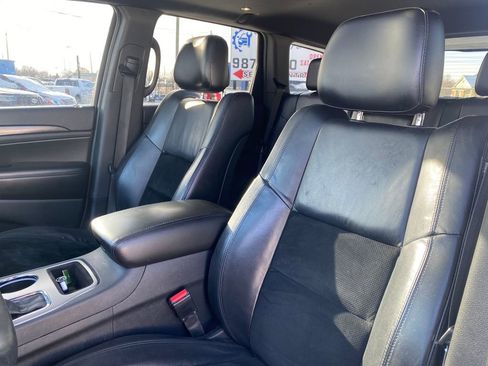 Used 2018 Jeep Grand Cherokee Altitude image 10