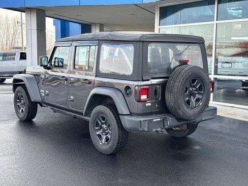 Used 2018 Jeep Wrangler Unlimited Sport AWD/4WD image 4
