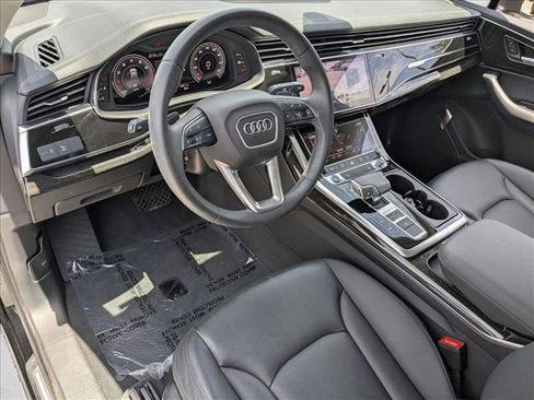 Used 2023 Audi Q7 2.0T Premium w/ Convenience Package AWD/4WD image 10