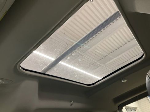 Used 2017 Ford Transit Connect Titanium image 24