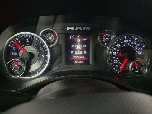 Used 2019 RAM 1500 Big Horn AWD/4WD image 23