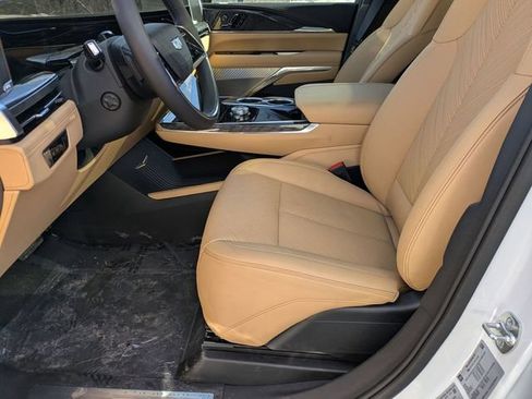Used 2025 Cadillac Escalade IQ Sport 2 AWD/4WD image 18