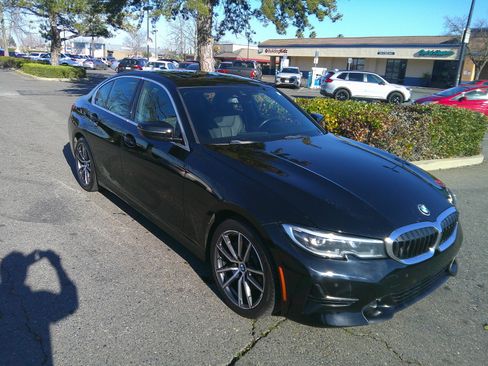 Used 2020 BMW 330i 330i Sedan North America w/ Convenience Package image 3