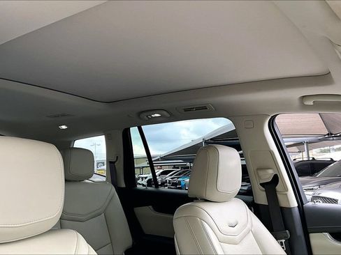 Used 2020 Cadillac XT6 Premium Luxury FWD image 20
