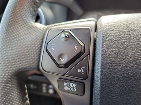 Used 2017 Toyota Tacoma TRD Off-Road w/ Premium & Technology Package image 21