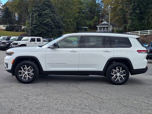 New 2025 Jeep Grand Cherokee L Limited image 17
