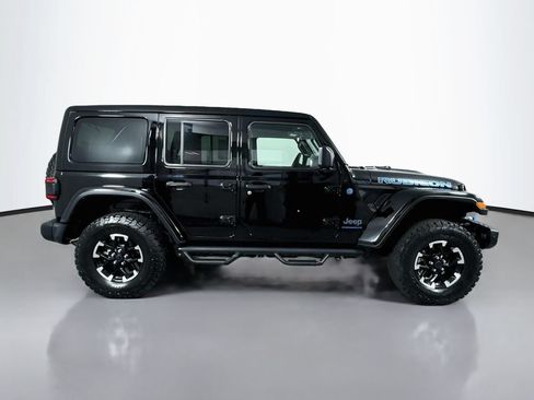 Used 2024 Jeep Wrangler Unlimited Rubicon 4xe AWD/4WD image 5
