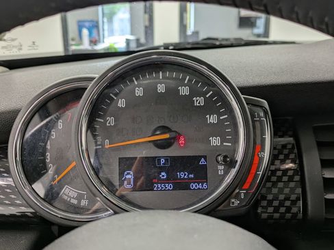 Used 2018 MINI Cooper S FWD image 16