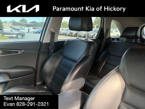 Used 2019 Kia Sorento EX FWD image 9