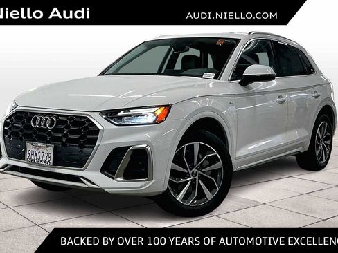 Used 2023 Audi Q5 2.0T Premium w/ Convenience Package image 1