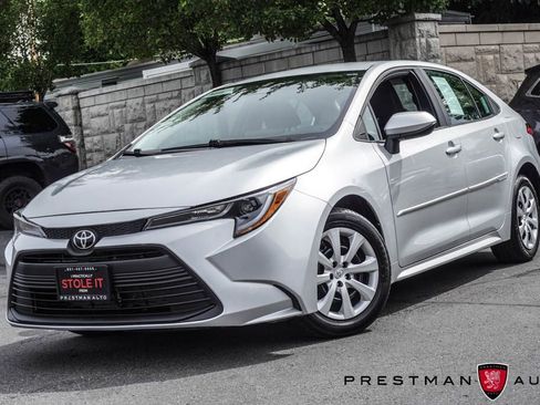 Used 2024 Toyota Corolla LE FWD image 10
