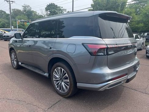 Used 2025 INFINITI QX80 Sensory AWD/4WD image 5