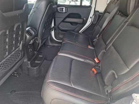 Used 2018 Jeep Wrangler Unlimited Rubicon AWD/4WD image 11