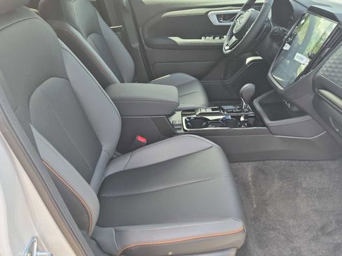 New 2026 Subaru Forester Sport AWD/4WD image 21