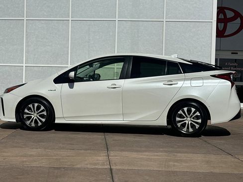 Certified 2020 Toyota Prius LE w/ Carpet Mat Package image 8
