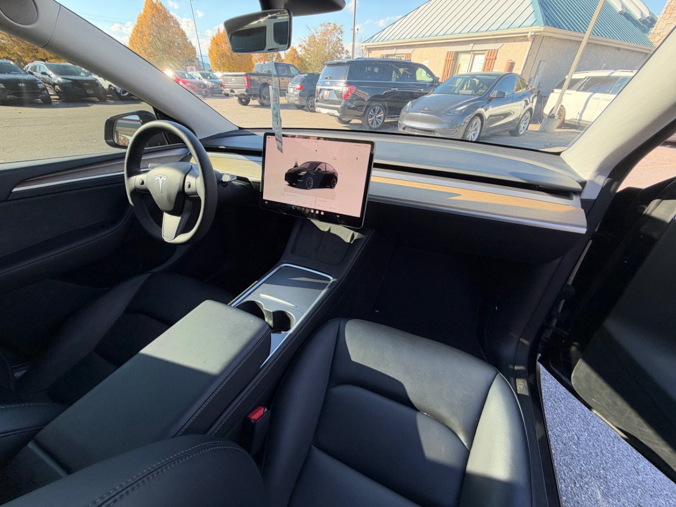 Used 2023 Tesla Model Y Long Range AWD/4WD image 9