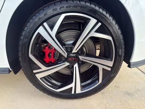 New 2026 Volkswagen GTI SE image 17