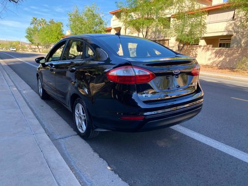 Used 2019 Ford Fiesta SE image 10