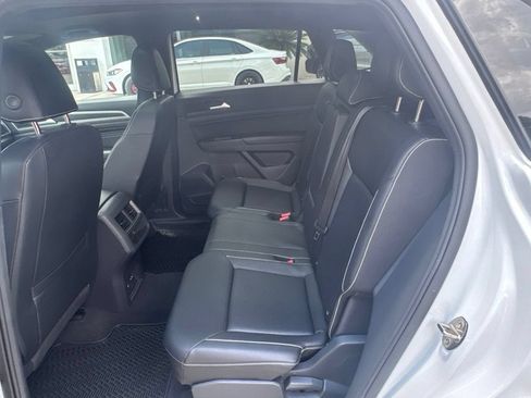 Used 2020 Volkswagen Atlas Cross Sport SEL AWD/4WD image 8