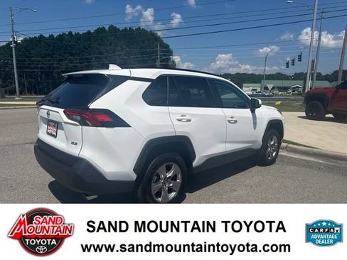 Used 2025 Toyota RAV4 XLE FWD image 3